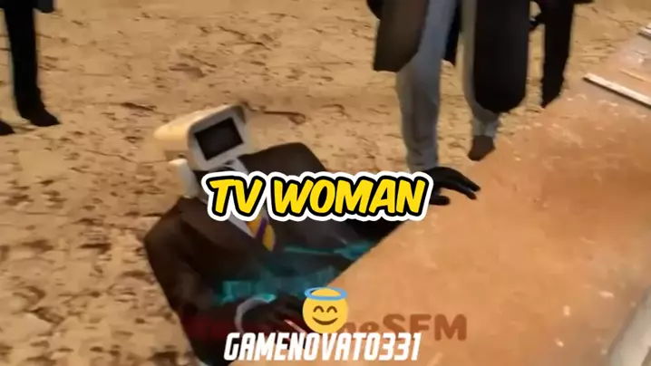 cambro tv tall woman