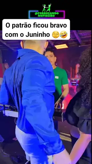 menina chupando o pau do pai