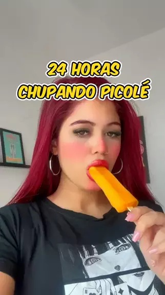 Meninas chupando pica