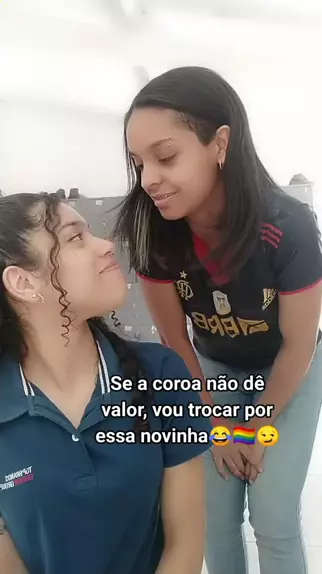 coroa lesbica e novinha | Discover