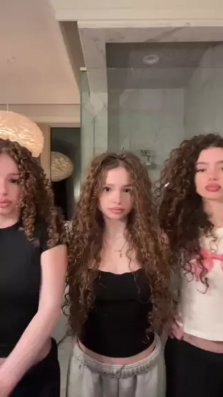 nude sunday kalogeras: